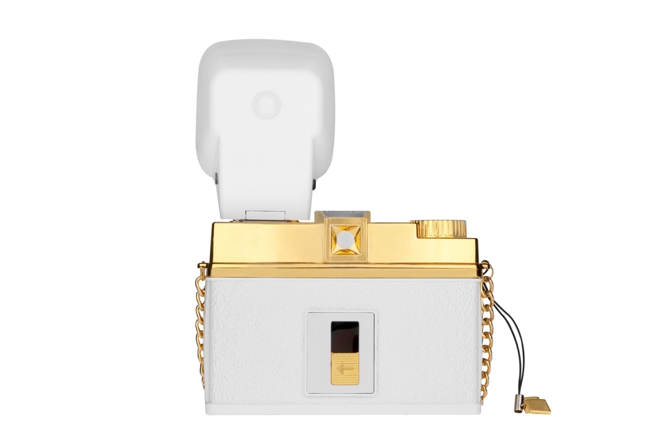diana-f-gold-edition-back
