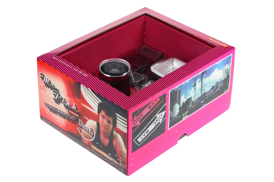 diana-f-mr-pink-box