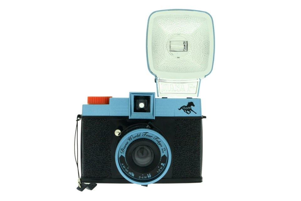 Die Vorderseite der Diana F+ Tokyo Rising