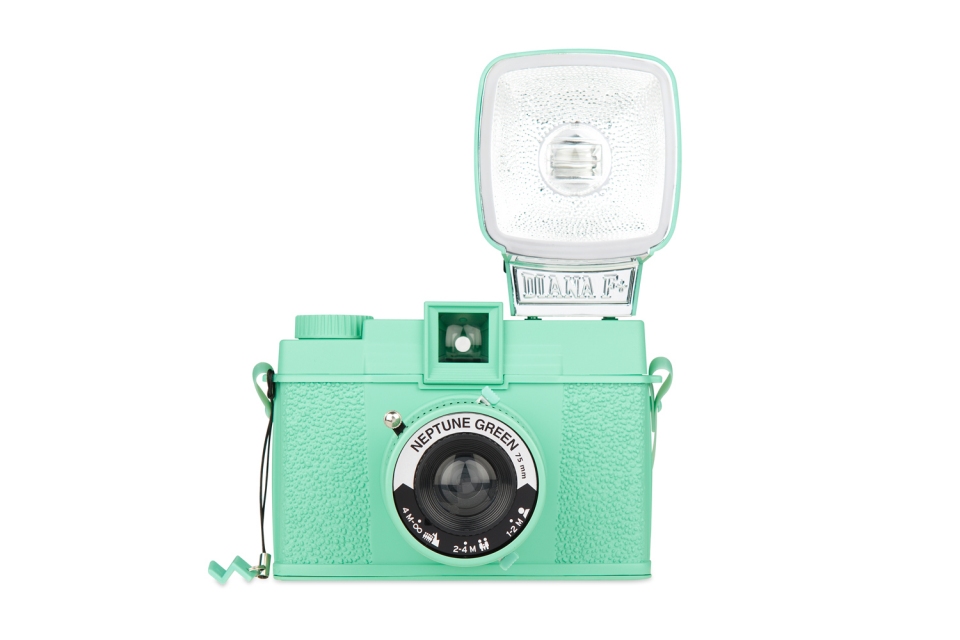 Die Vorderseite der Diana F+ Neptune Green