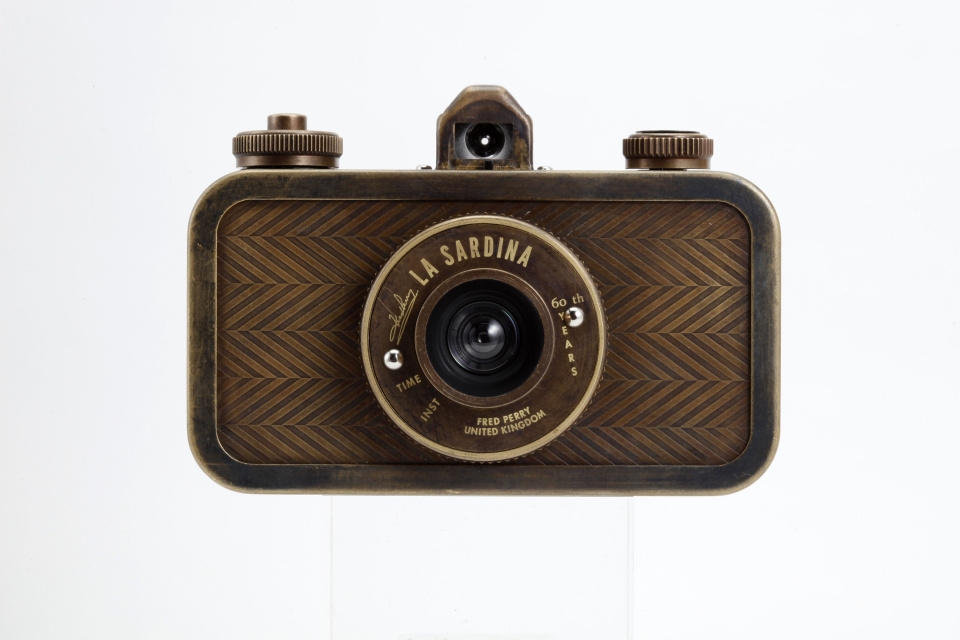 Die Vorderseite der La Sardina - Fred Perry 60th Anniversary