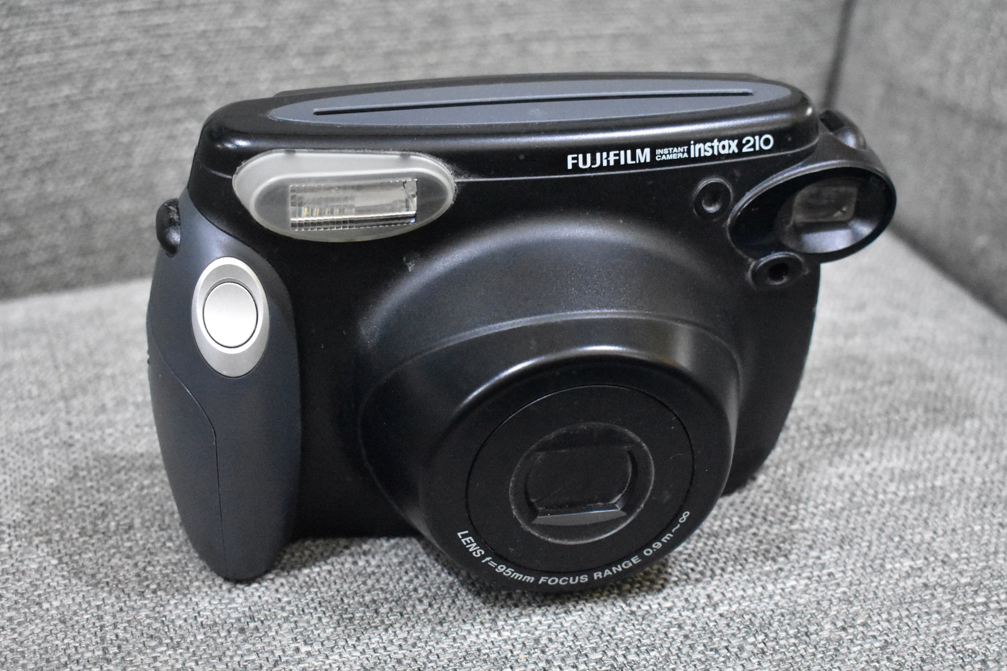 fujifilm-instax-wide-210-camera