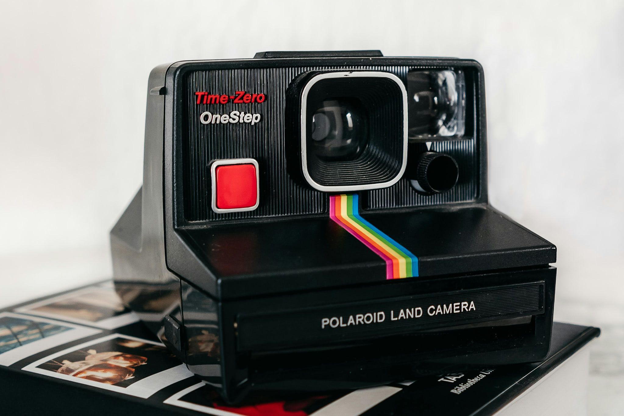 polaroid-timezero-onestep-camera