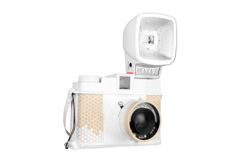 Diana F+ Honeycomb - Side