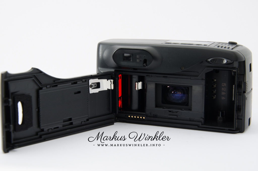 Nikon TW Zoom 85 - open