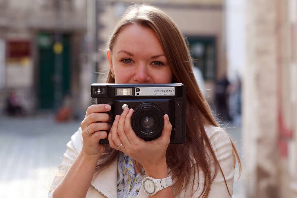 Lomo'Instant Wide - halten anleitung