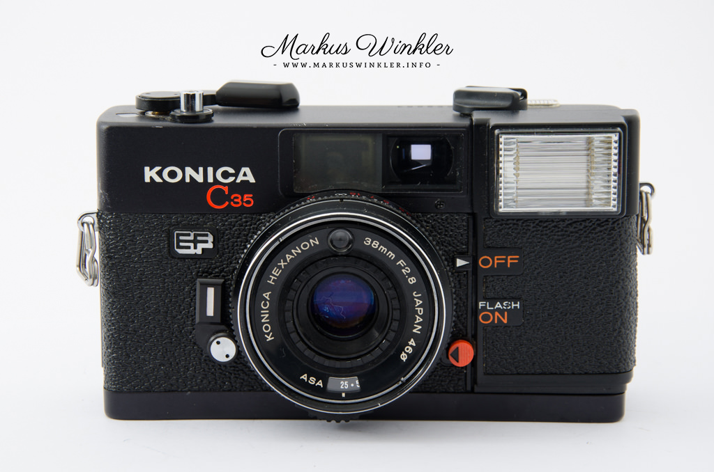 Konica C35 EF - Front