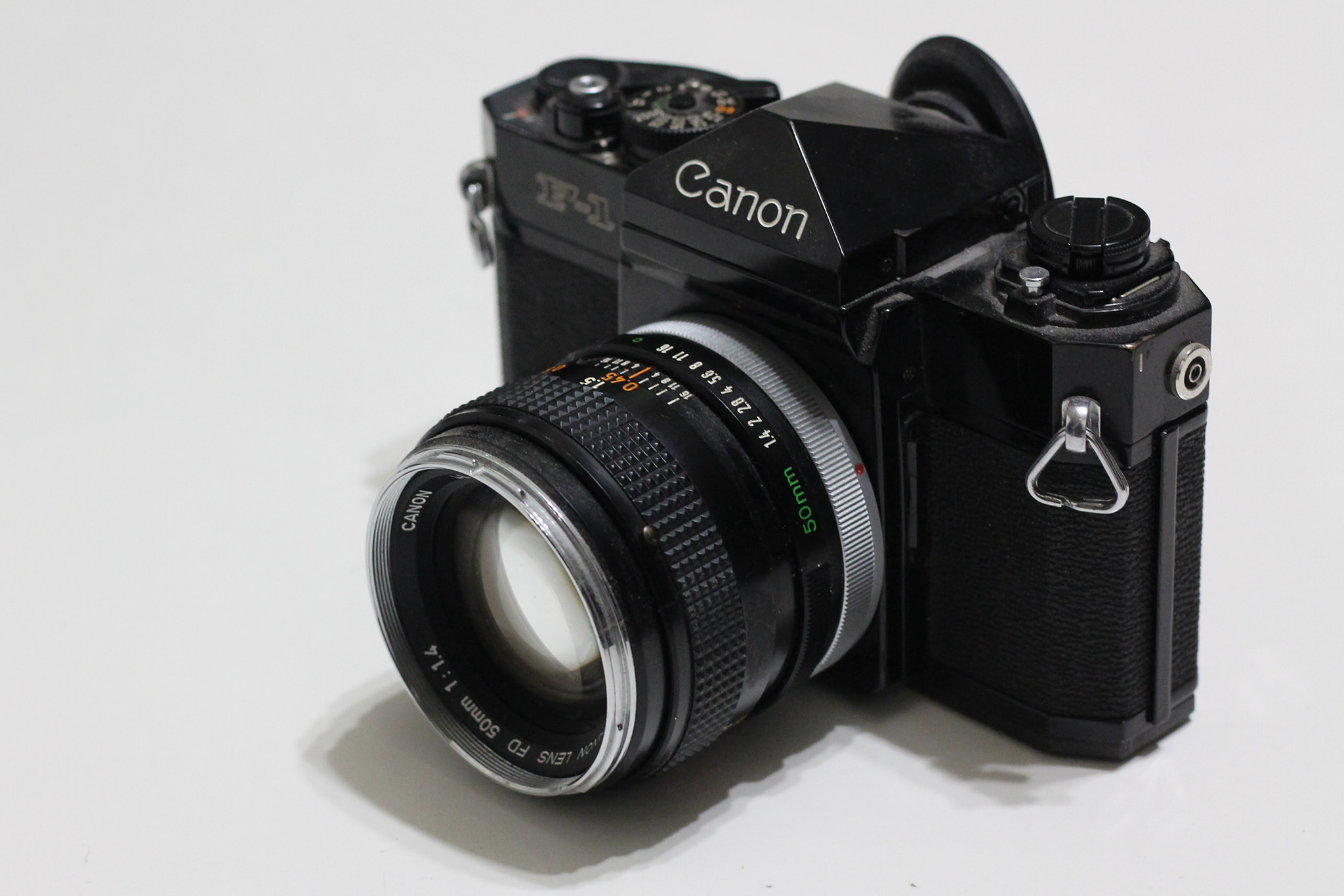 Canon F-1