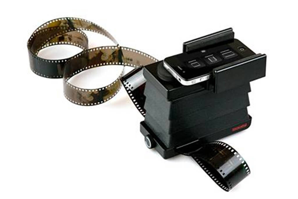 lomography-smartphone-film-scanner-01-6642-asf