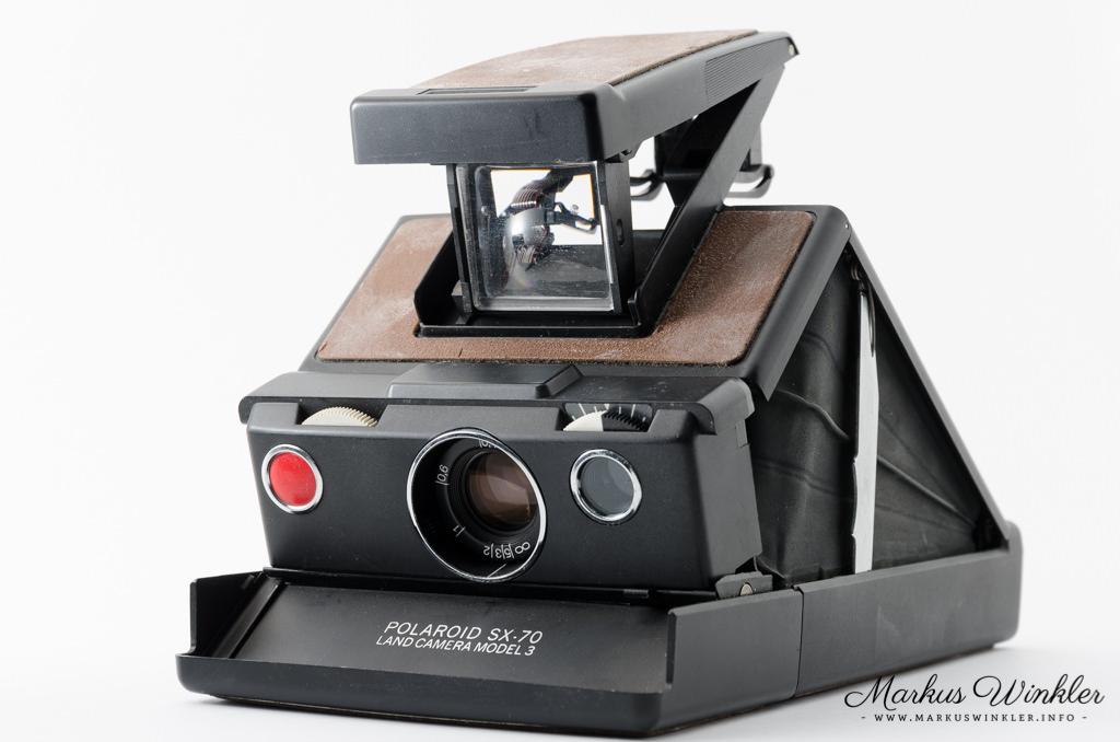 polaroid-sx-70-model-3-front