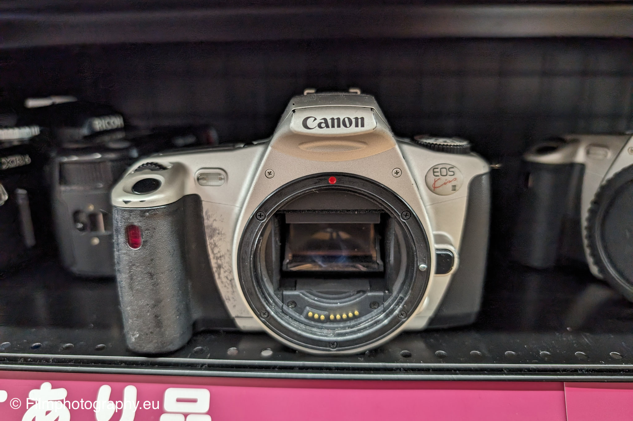canon-eos-kiss-iii-slr-camera