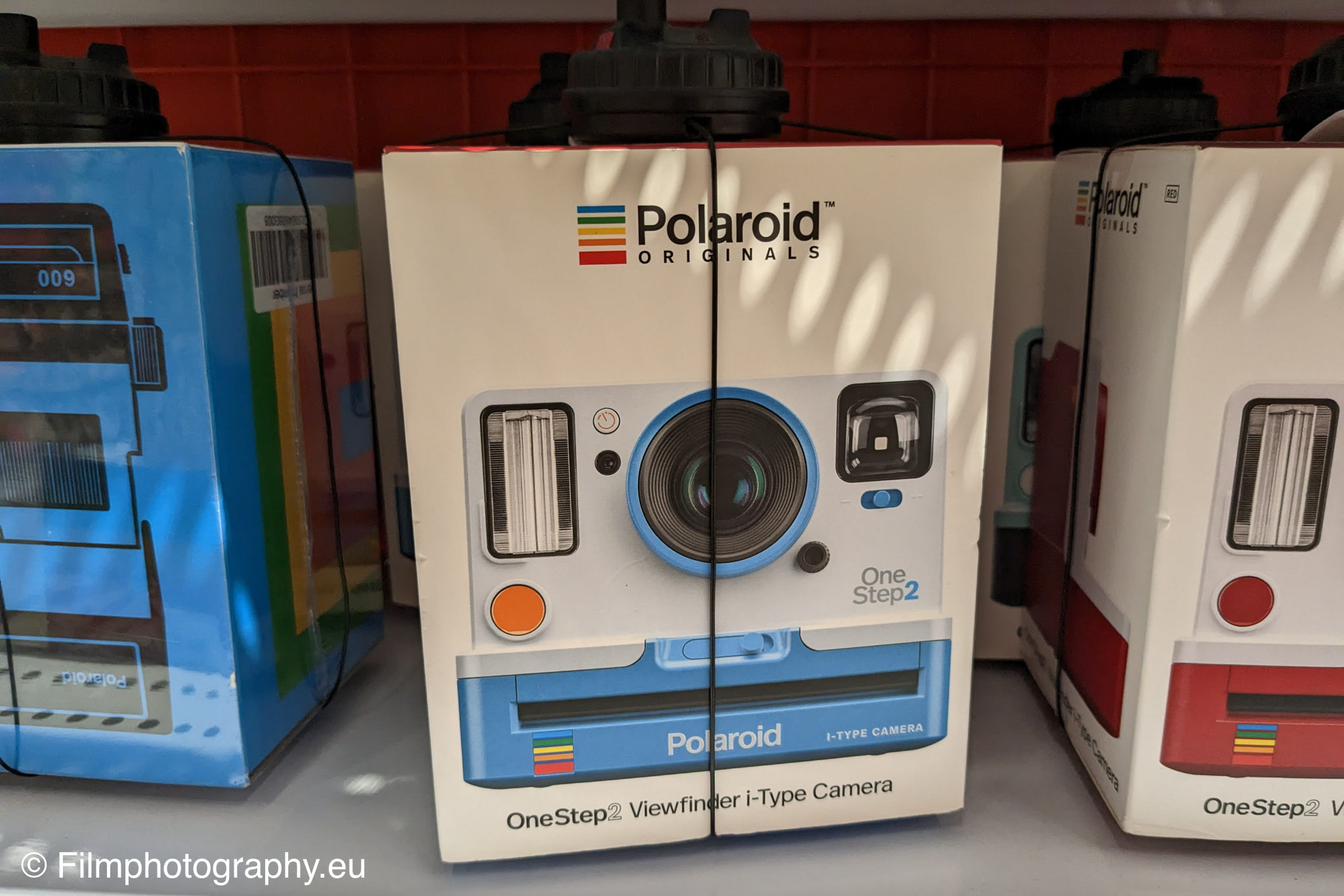 polaroid-originals-onestep-2-summer-blue-package