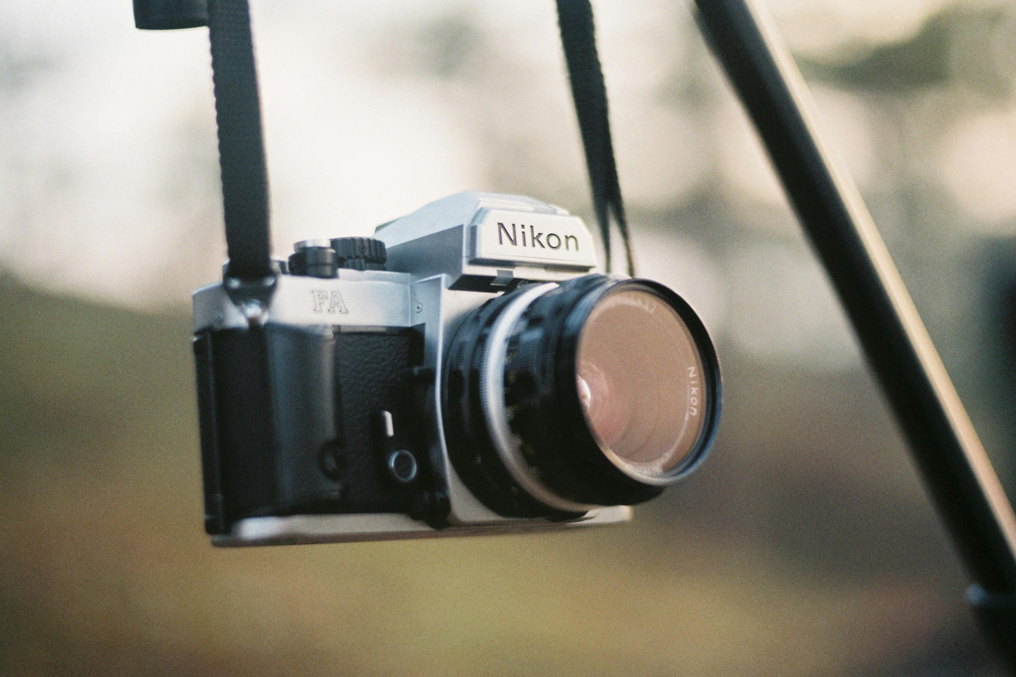 nikon-fa-35mm-slr-camera-guide
