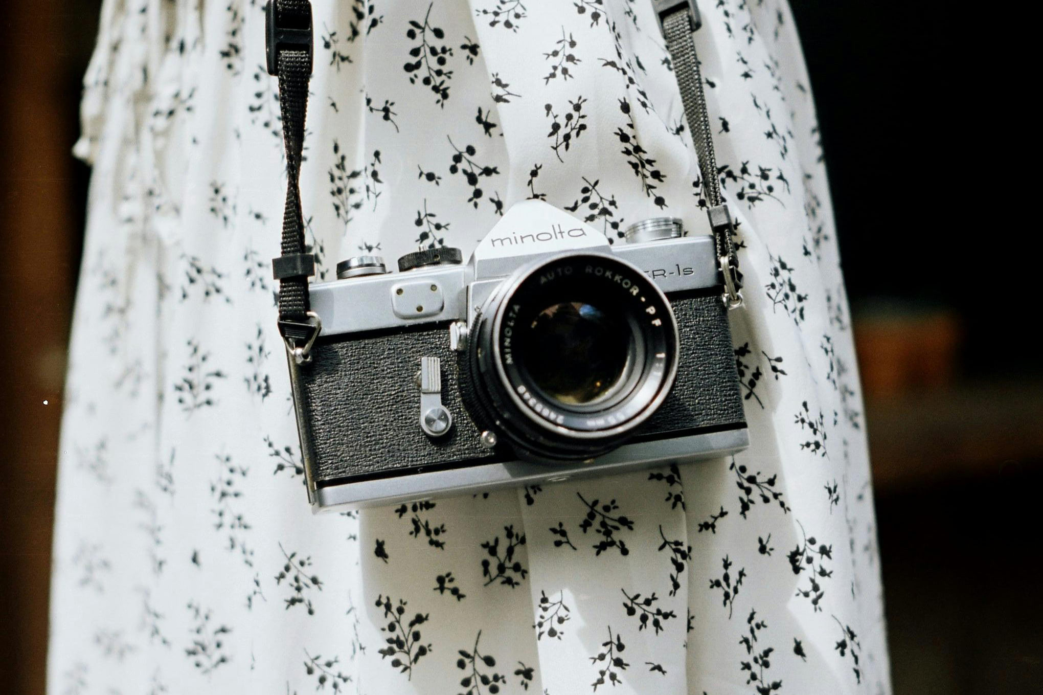 minolta-sr-1s-35mm-slr-camera