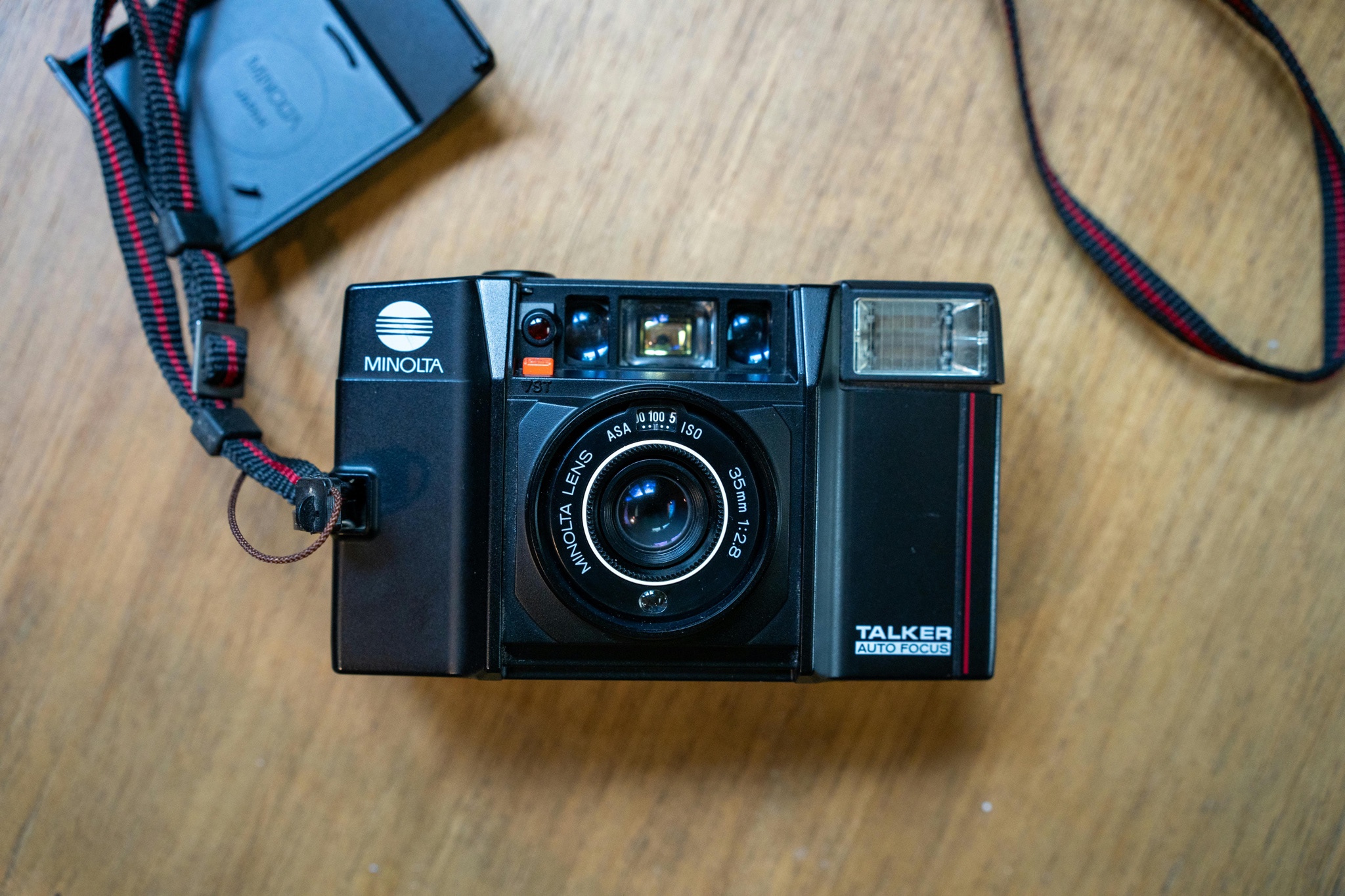 minolta-talker-35mm-camera