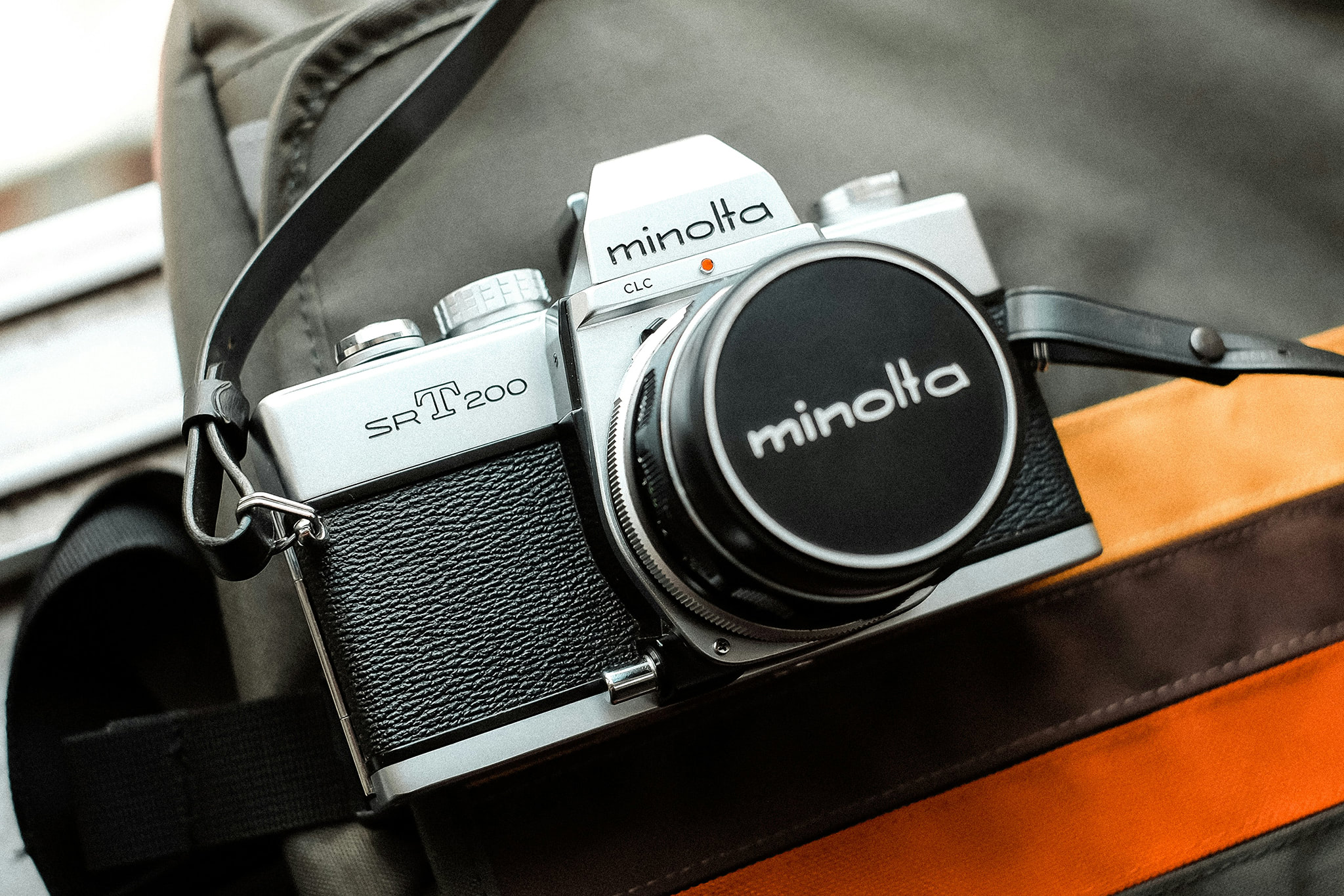 minolta-sr-t-200-35mm-slr-camera