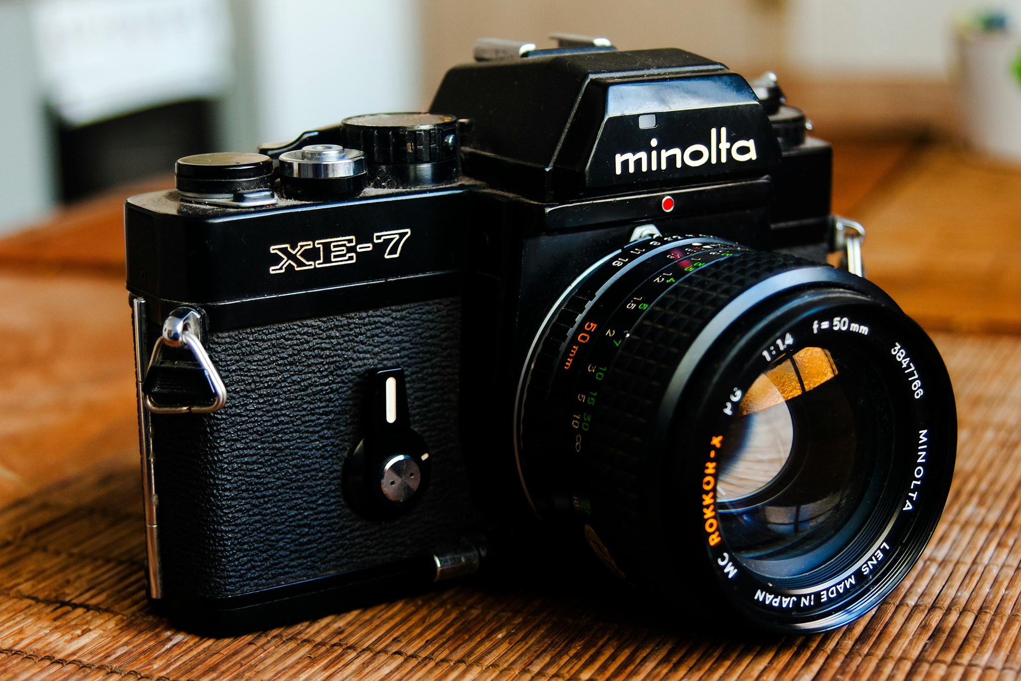 minolta-xe-7-35mm-slr-camera-japan
