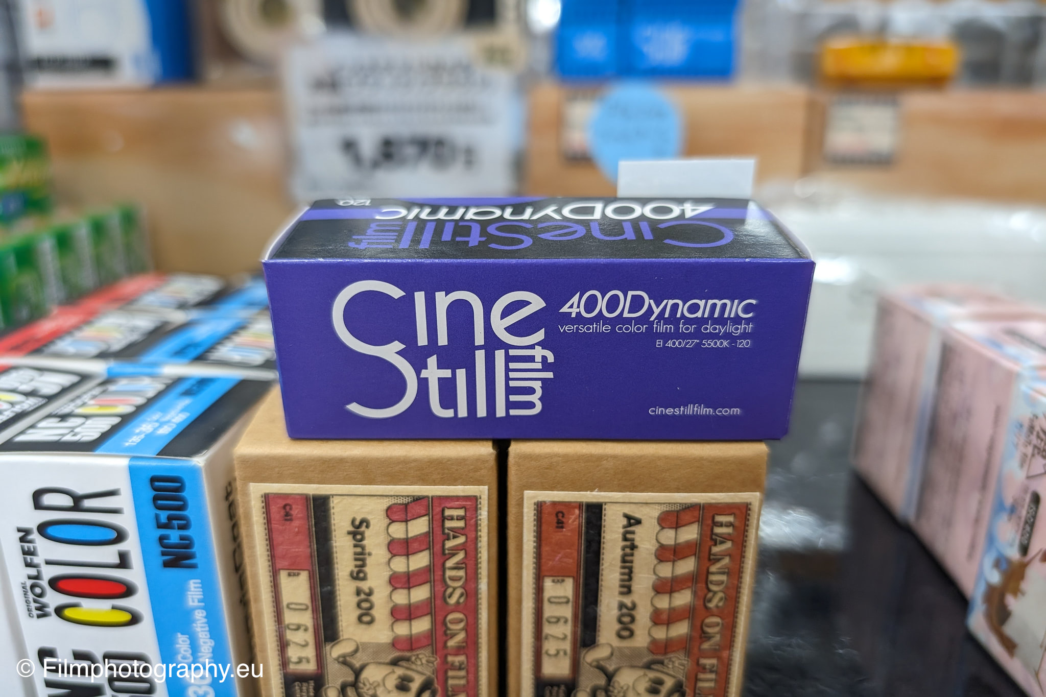 cinestill-400dynamic-120-film-manual
