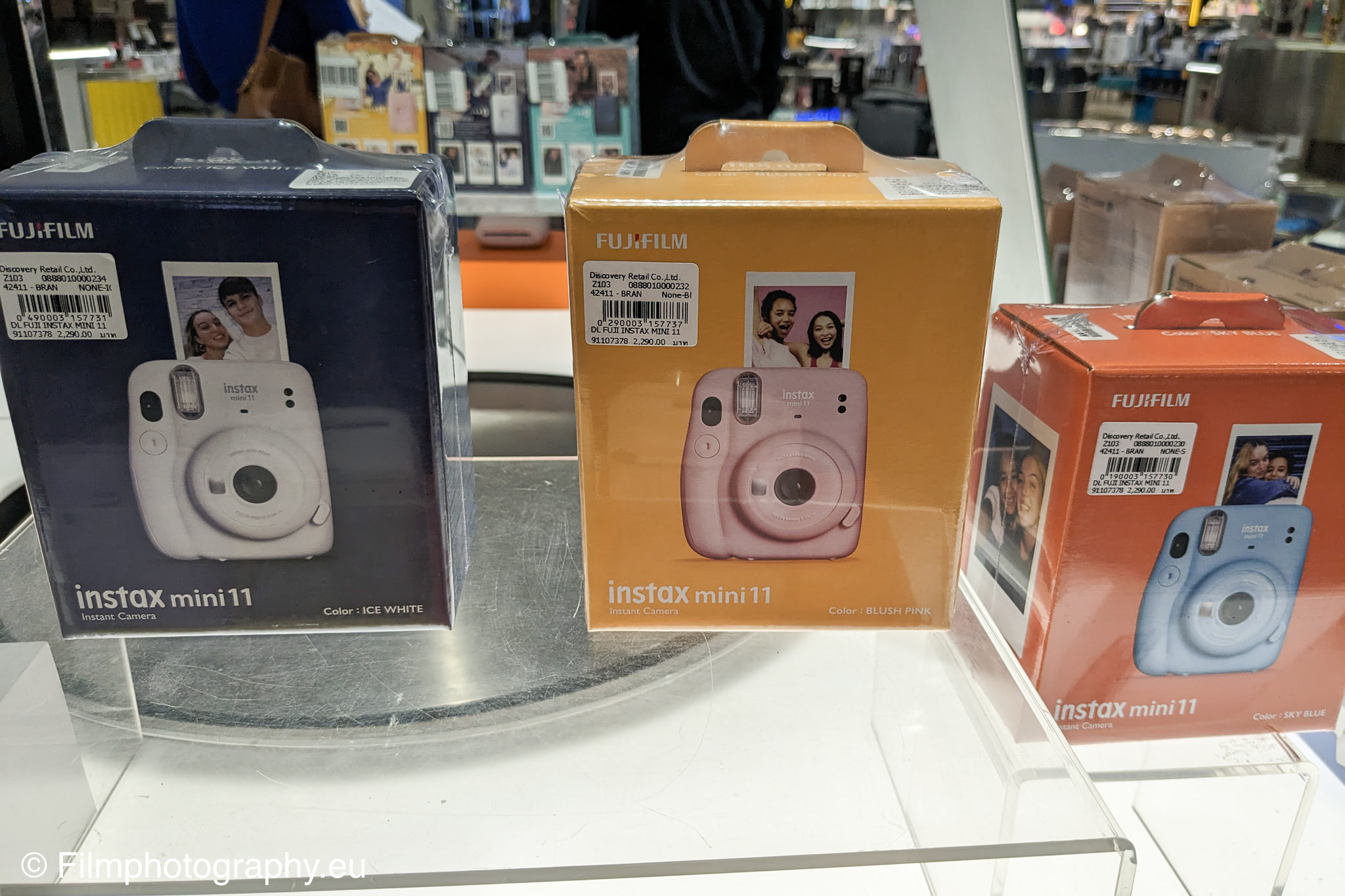 instax-mini-11-instant-film-camera-3