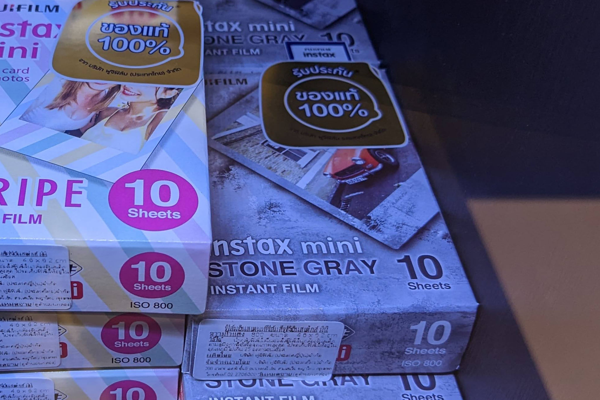 fujifilm-instax-stone-gray-film