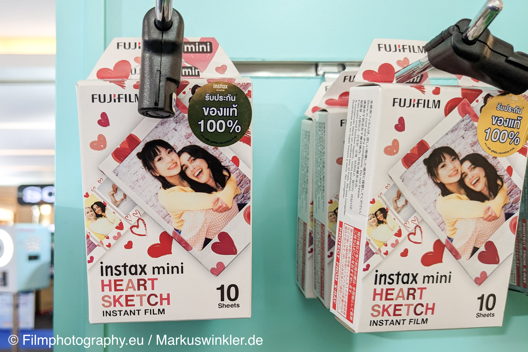 fujifilm-instax-mini-heart-sketch-instant-film