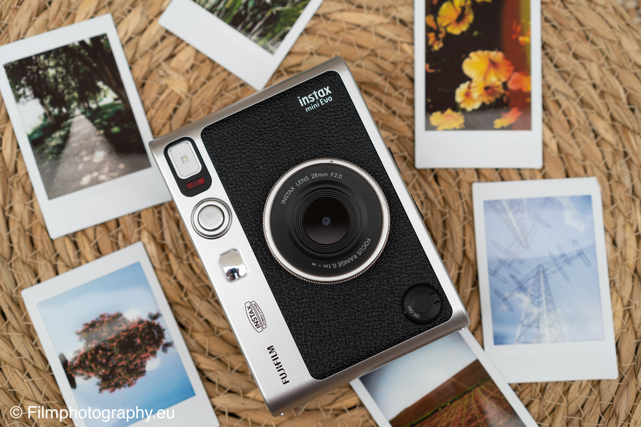 fujifilm-instax-mini-evo-review
