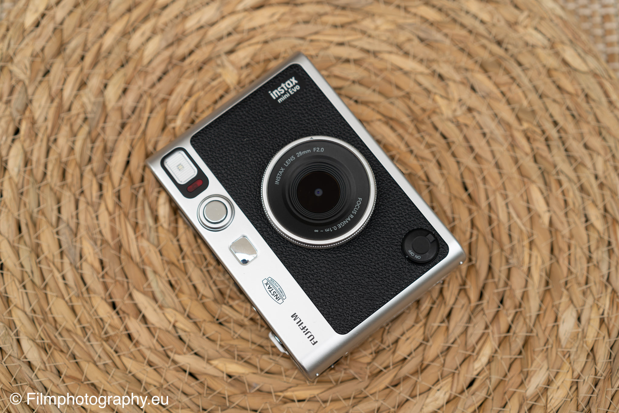 instax-mini-evo-sofortbildkamera