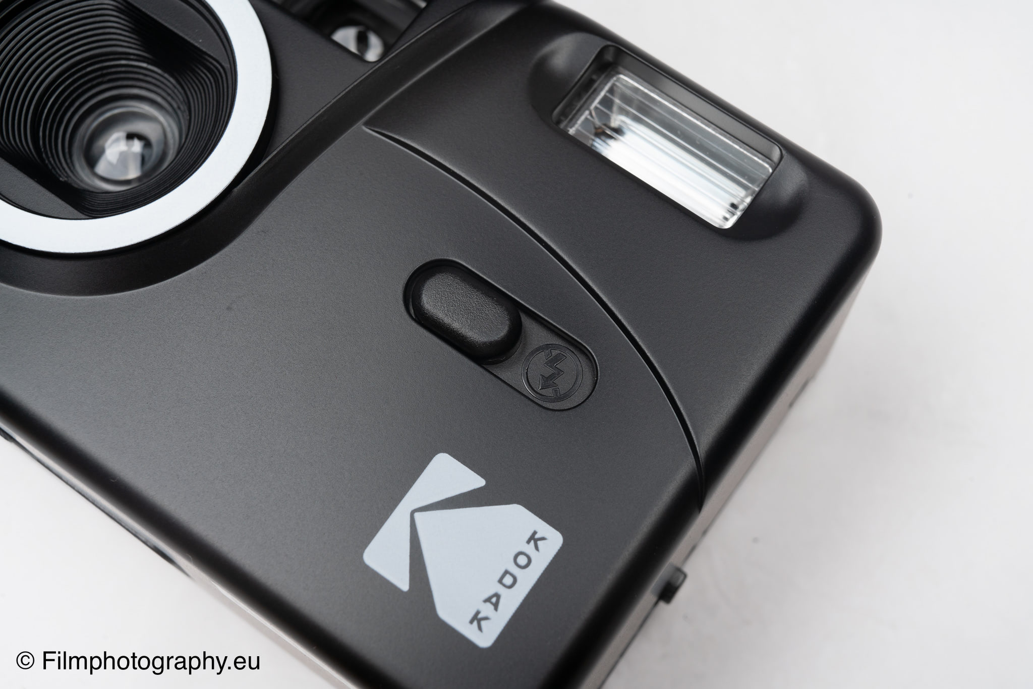 kodak-m38-35mm-camera-flash-button