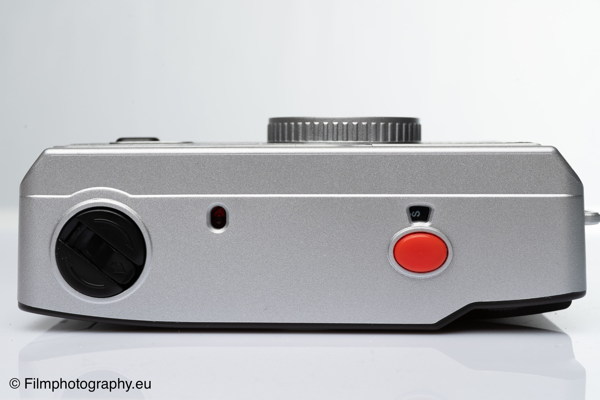 agfaphoto-35mm-reusable-photo-camera-tutorial