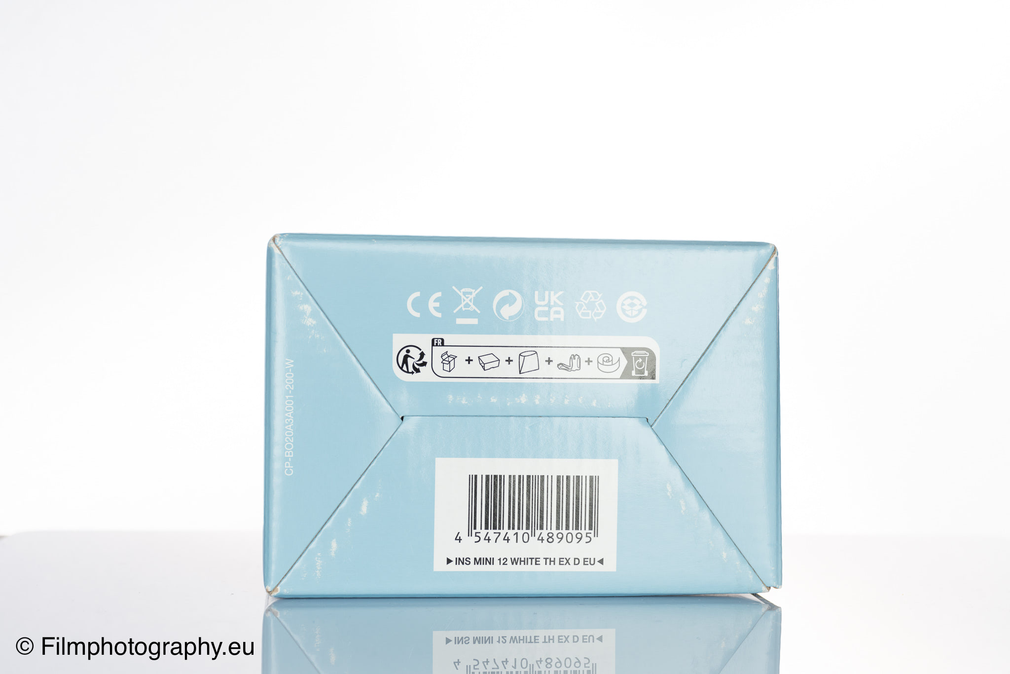 fujifilm-instax-mini-12-box-2