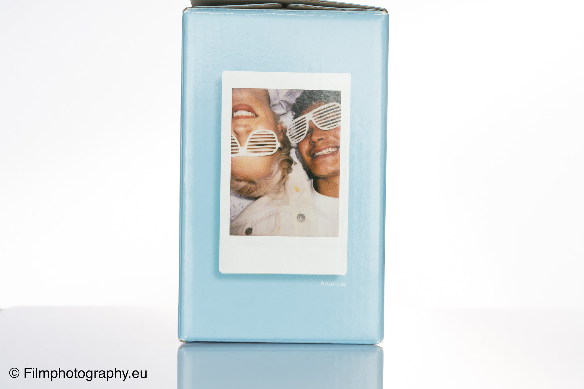 fujifilm-instax-mini-12-box-4