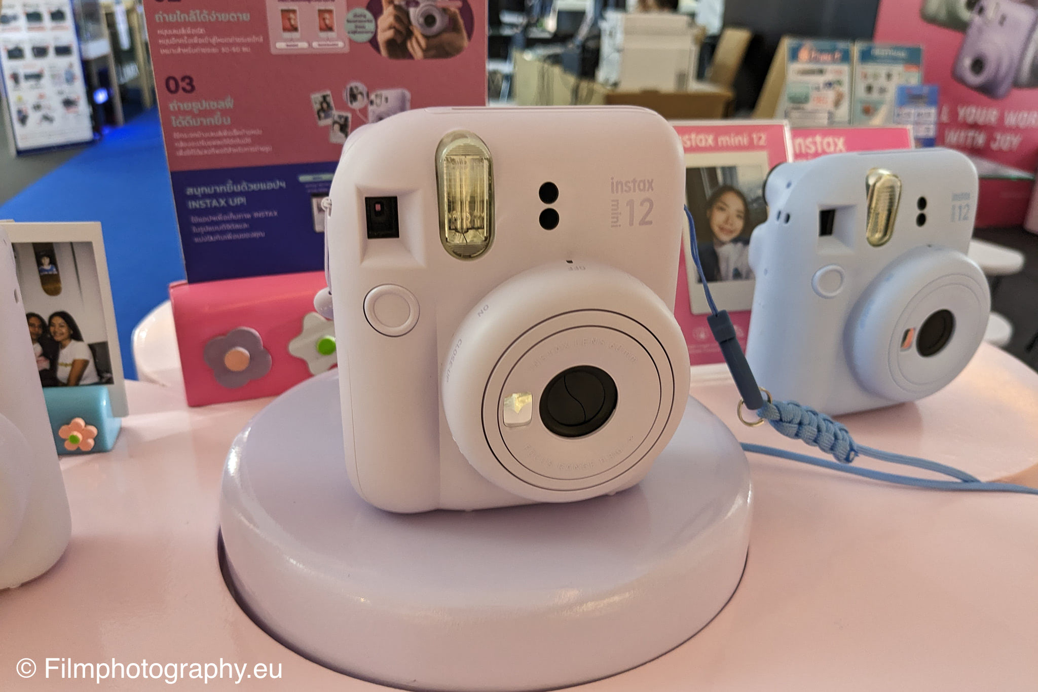 fujifilm-instax-mini-12-instant-camera