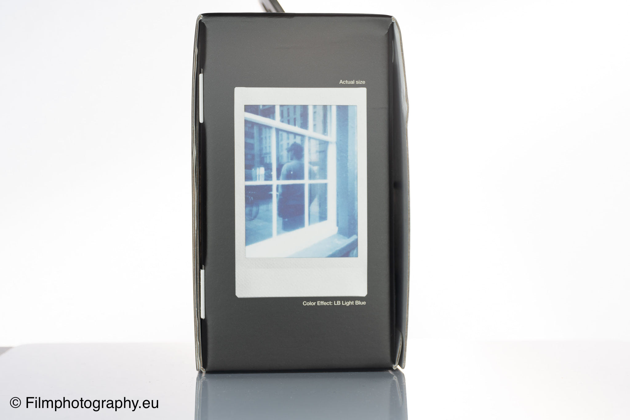 fujifilm-instax-mini-99-box-4