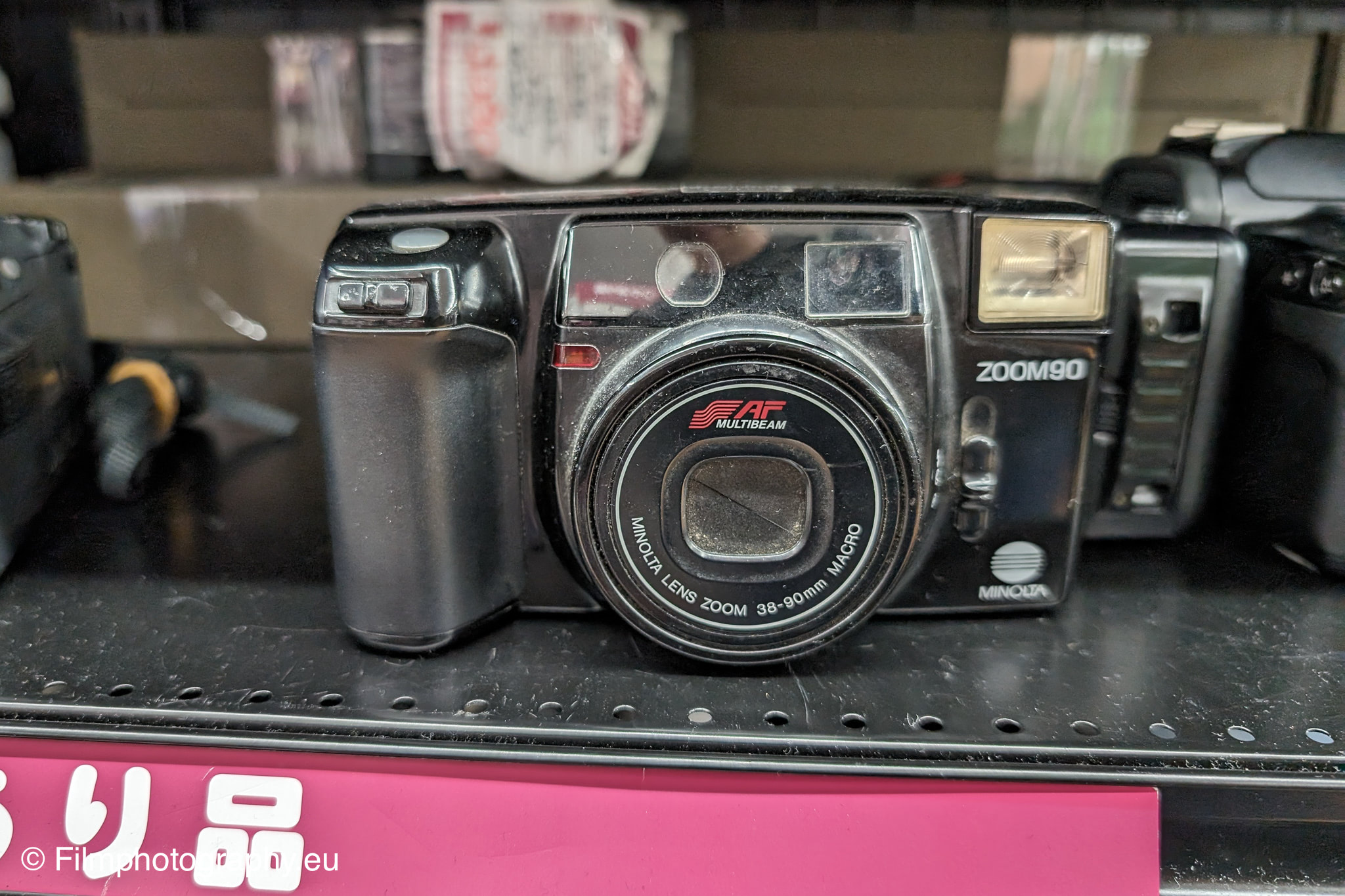 minolta-mac-zoom-90-af-35mm-camera