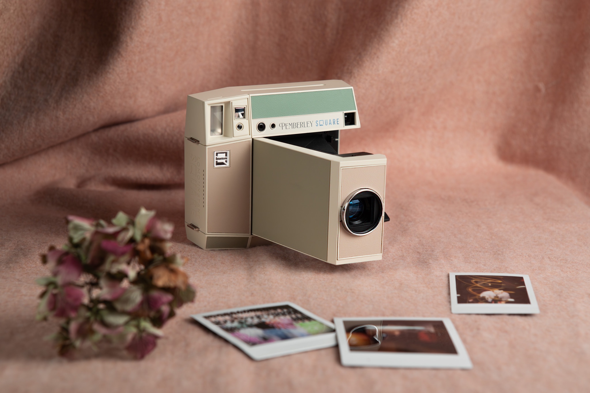 lomoinstant-square-pemberley-edition-guide
