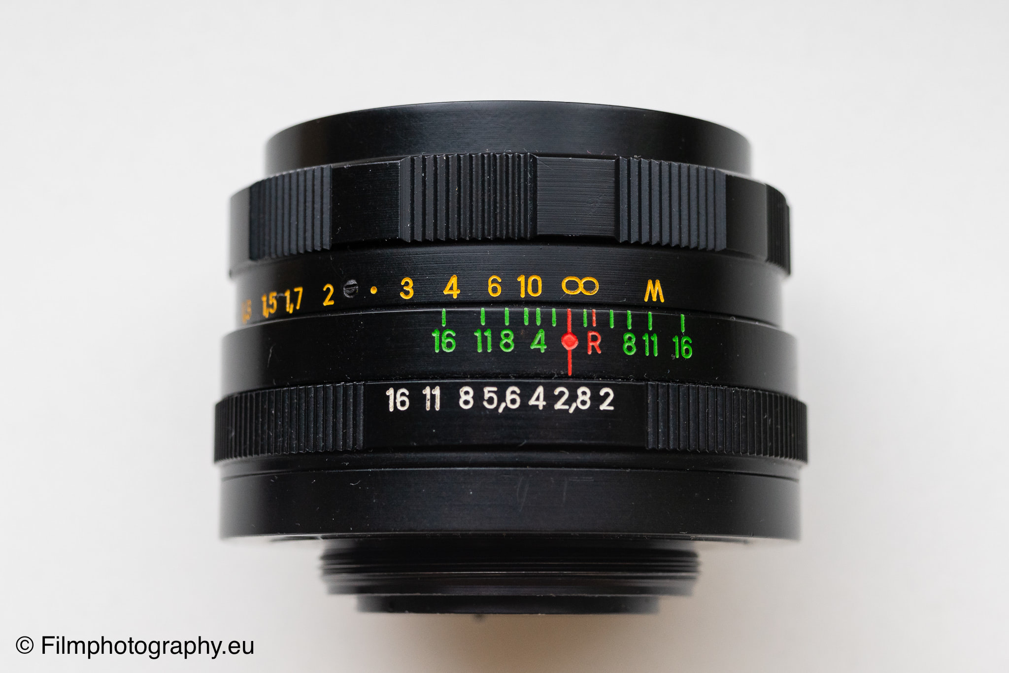 zenit-helios-44m-58mm-f-2-lens-camera