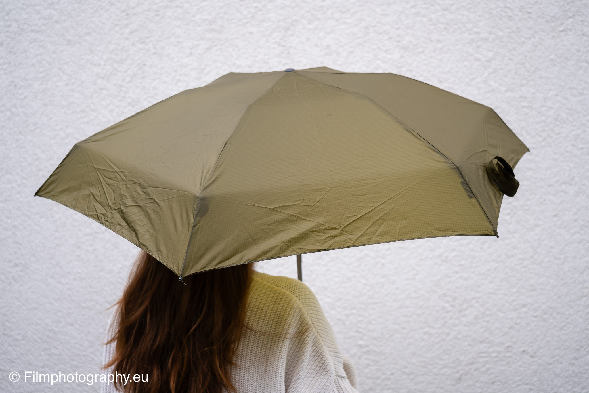 amvel-flatlite-travel-small-umbrella-review-photographer