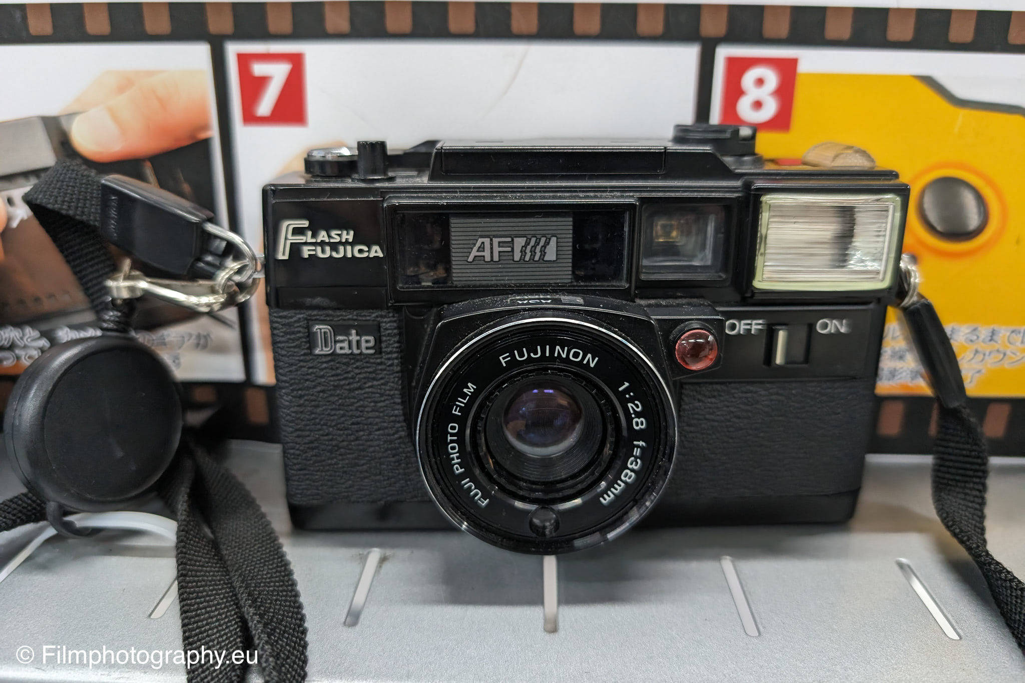 fujica-flash-af-date-35mm-camera