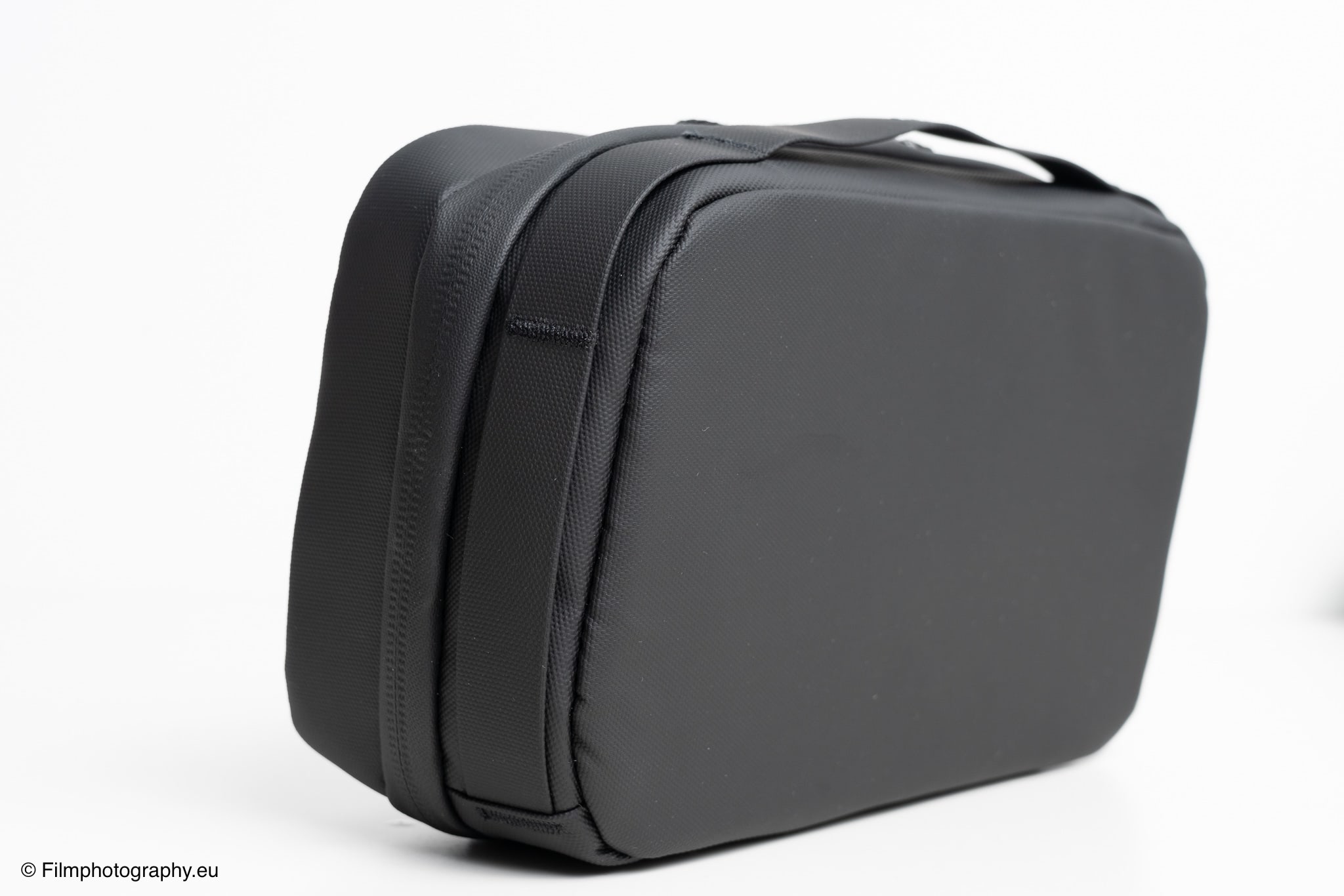 orbitkey-2-in-1-tech-accessory-pouch-review-20