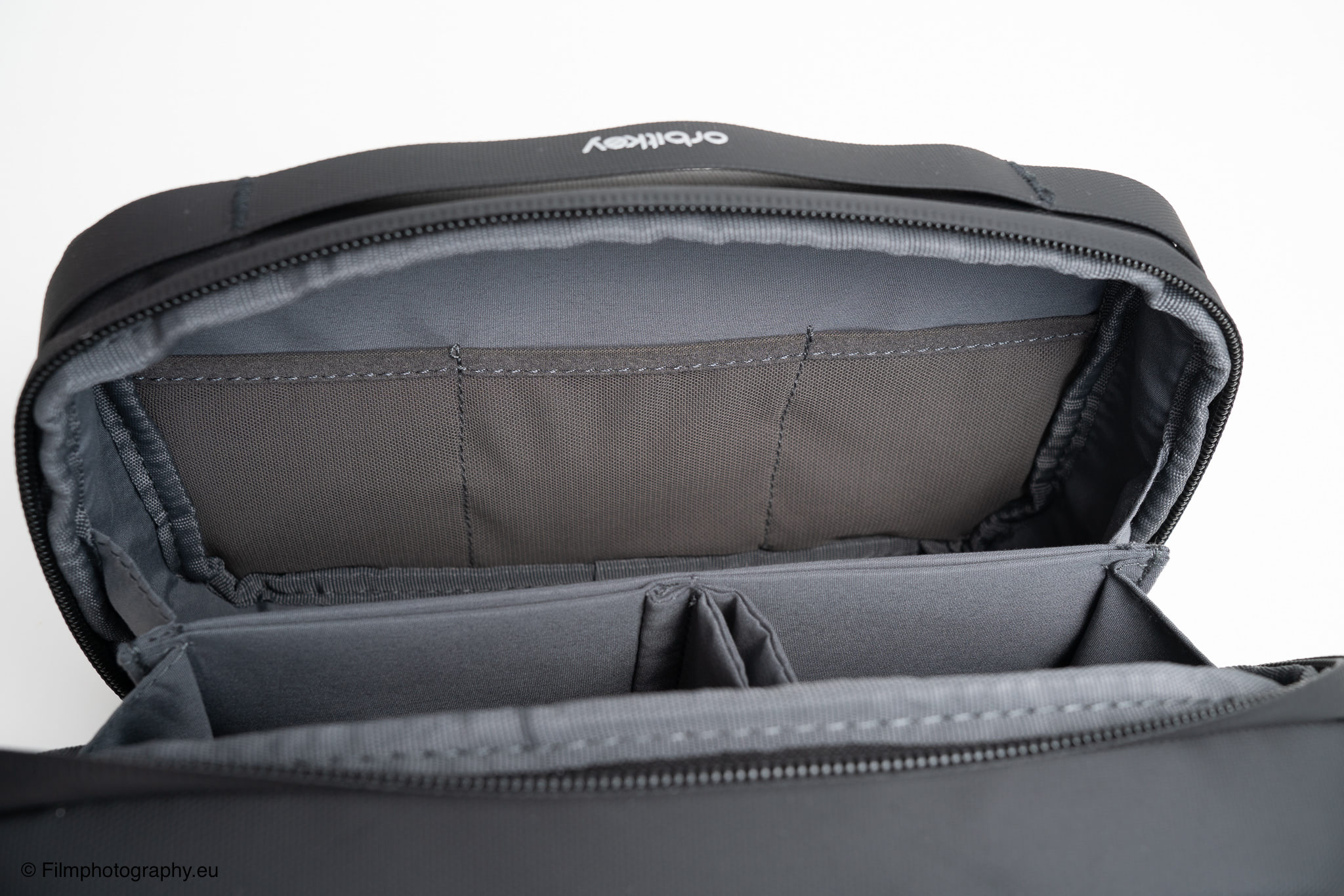 orbitkey-2-in-1-tech-accessory-pouch-review-23