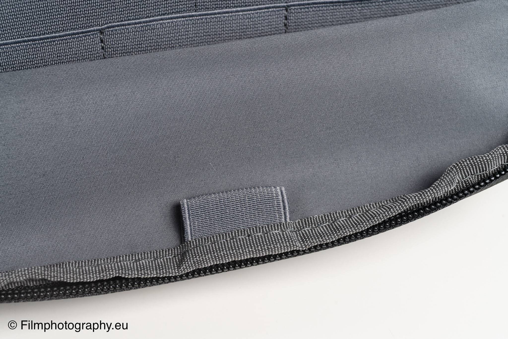 orbitkey-2-in-1-tech-accessory-pouch-review-6