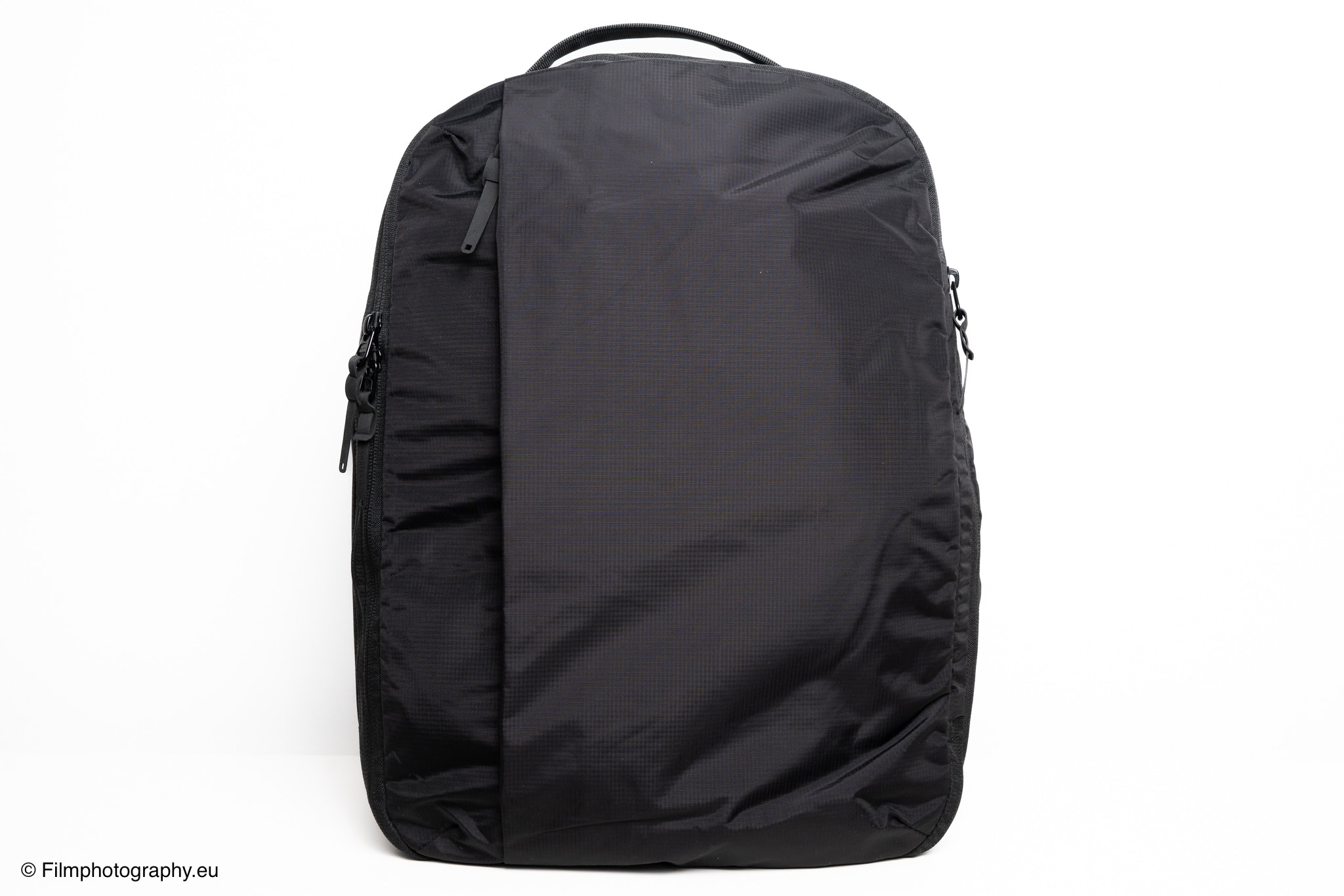almond-oak-expandable-travel-backpack-review-10