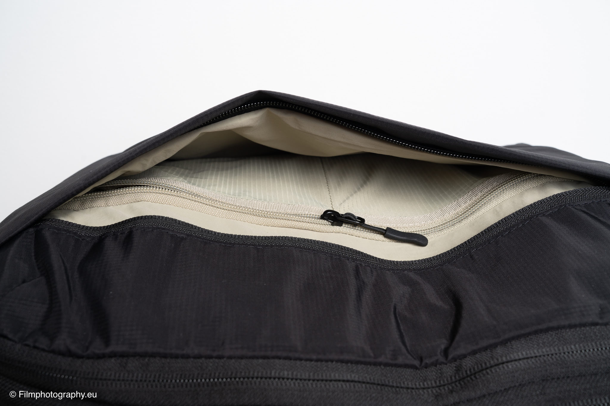 almond-oak-expandable-travel-backpack-review-20