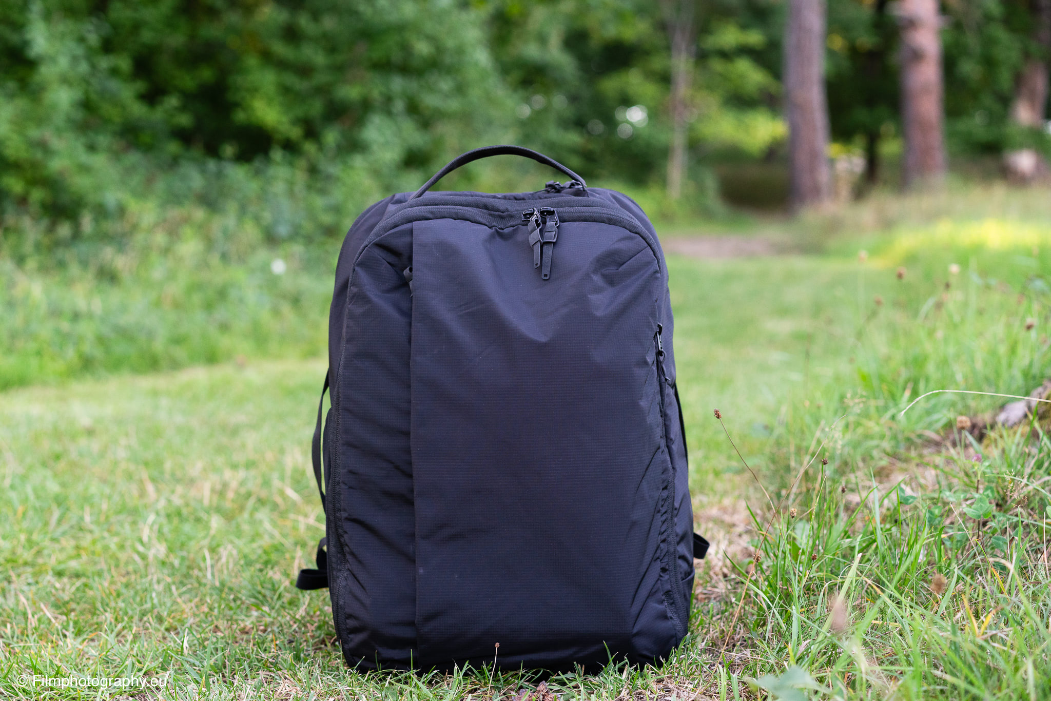almond-oak-expandable-travel-backpack-review-3