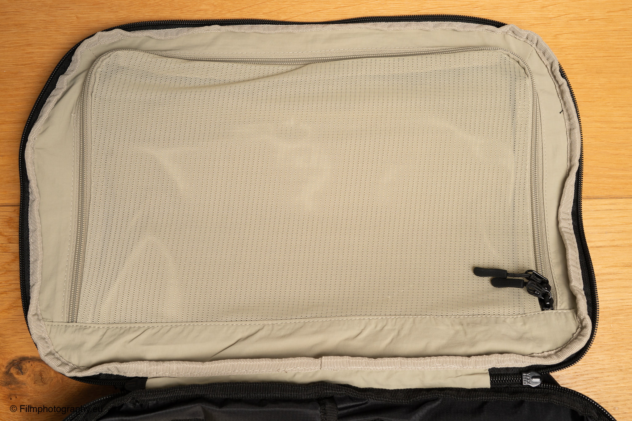 almond-oak-expandable-travel-backpack-review-31