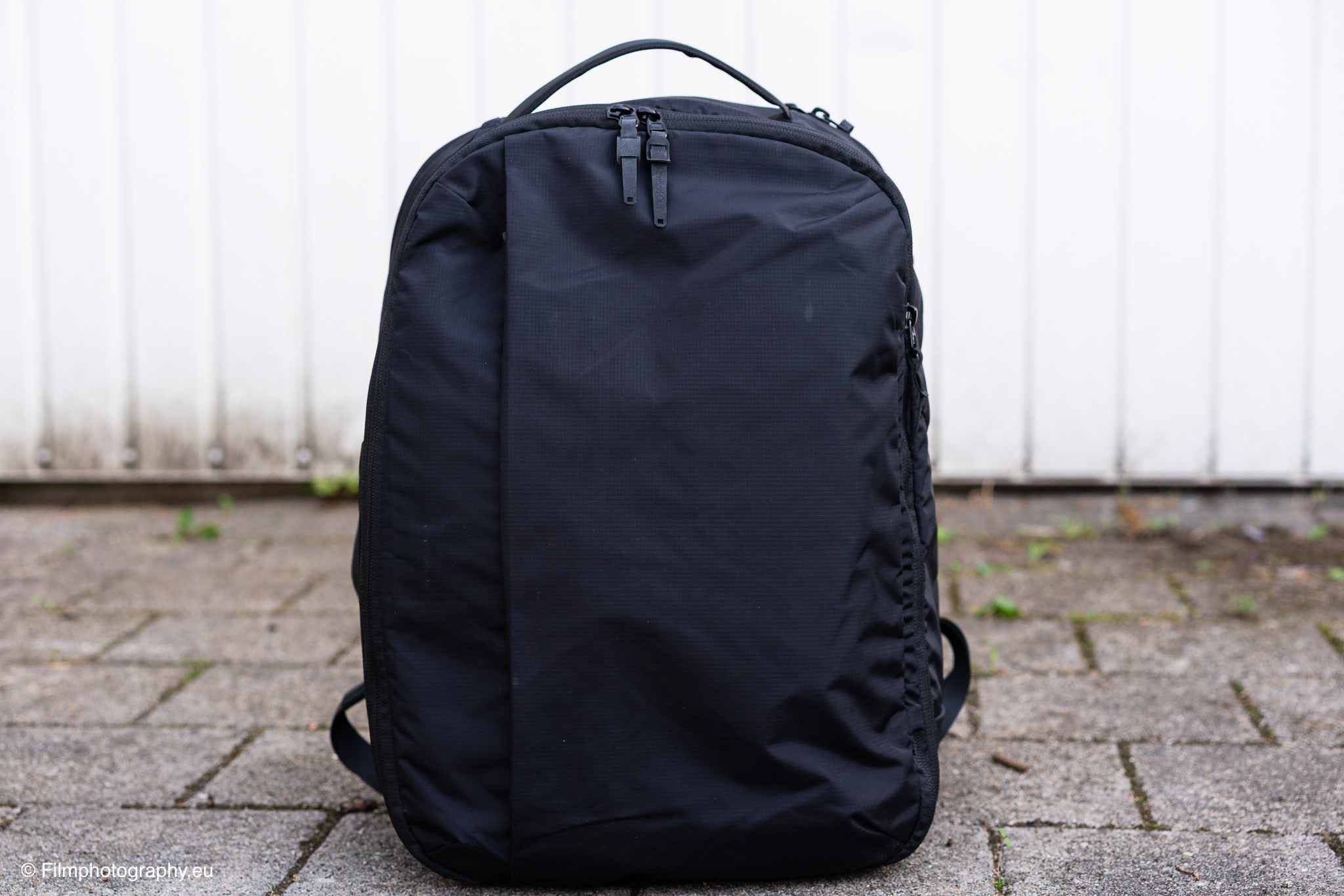 almond-oak-expandable-travel-backpack-review-5