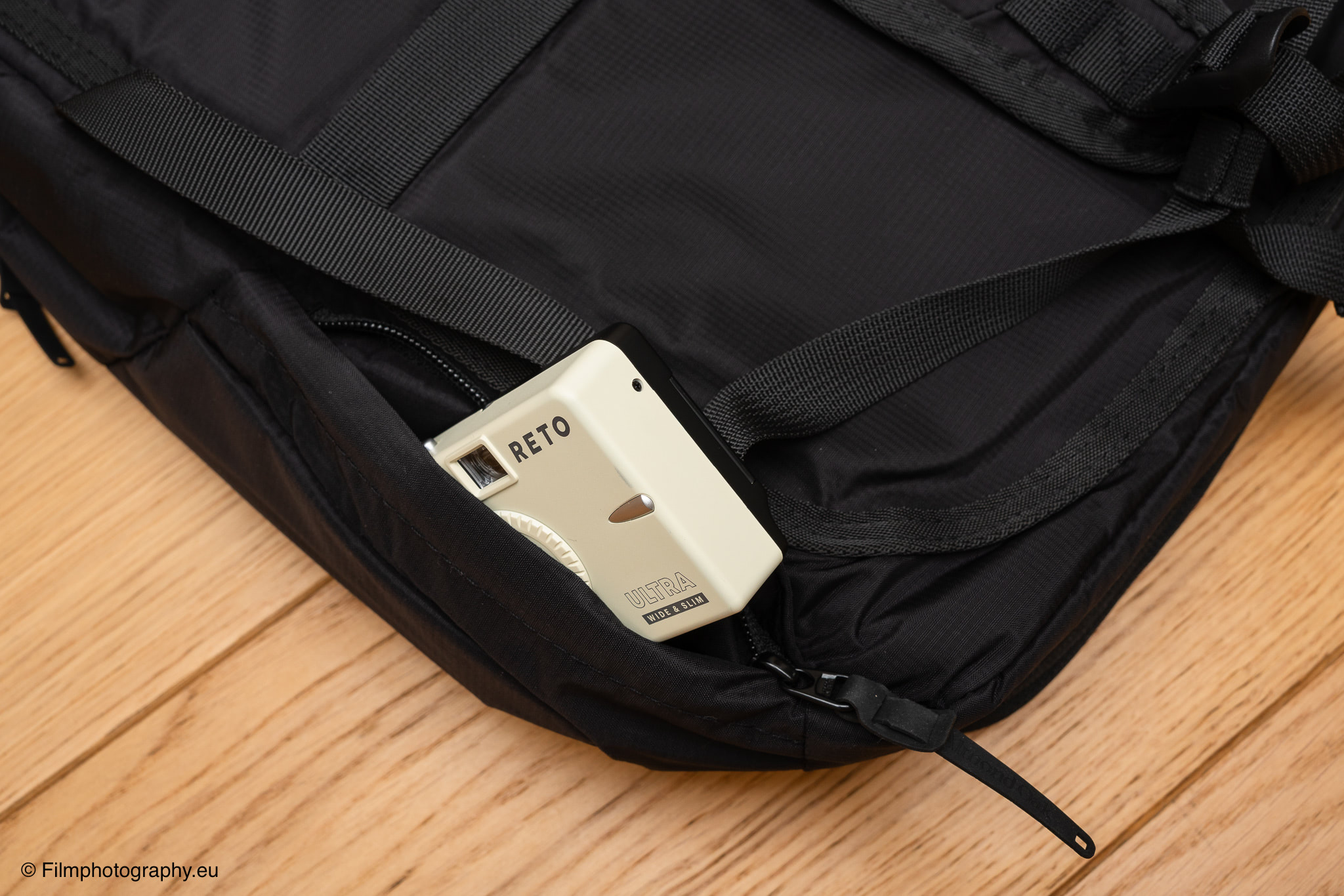 almond-oak-expandable-travel-backpack-review-camera