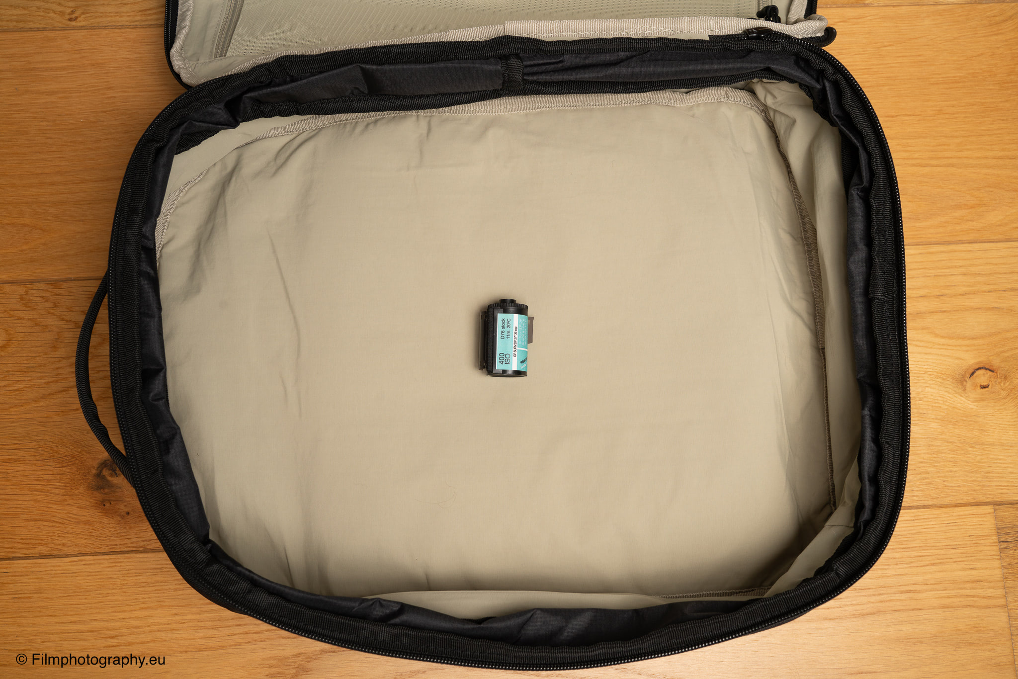 almond-oak-expandable-travel-backpack-review-main2