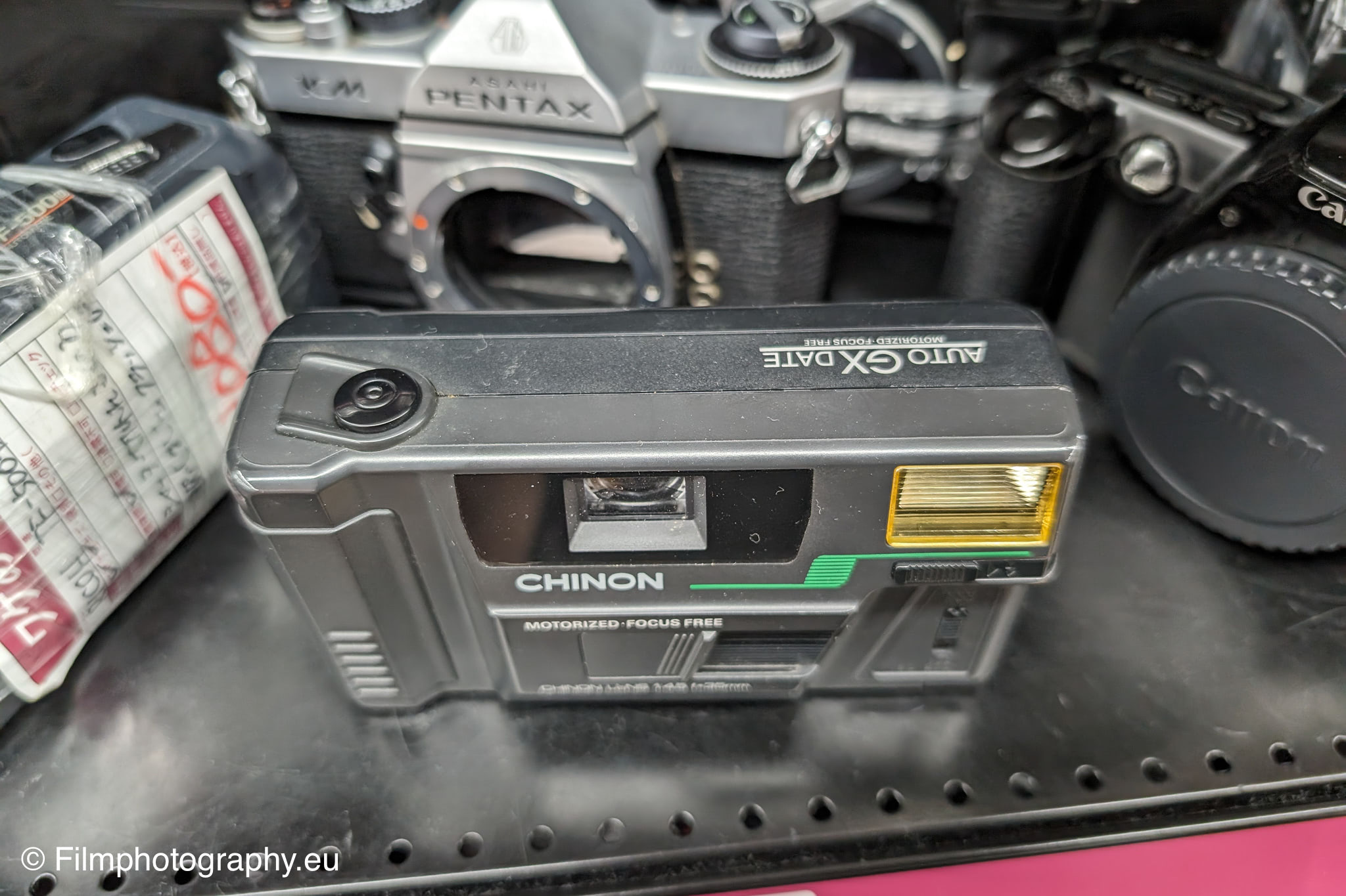 chinon-auto-gx-date-35mm-camera-guide-1