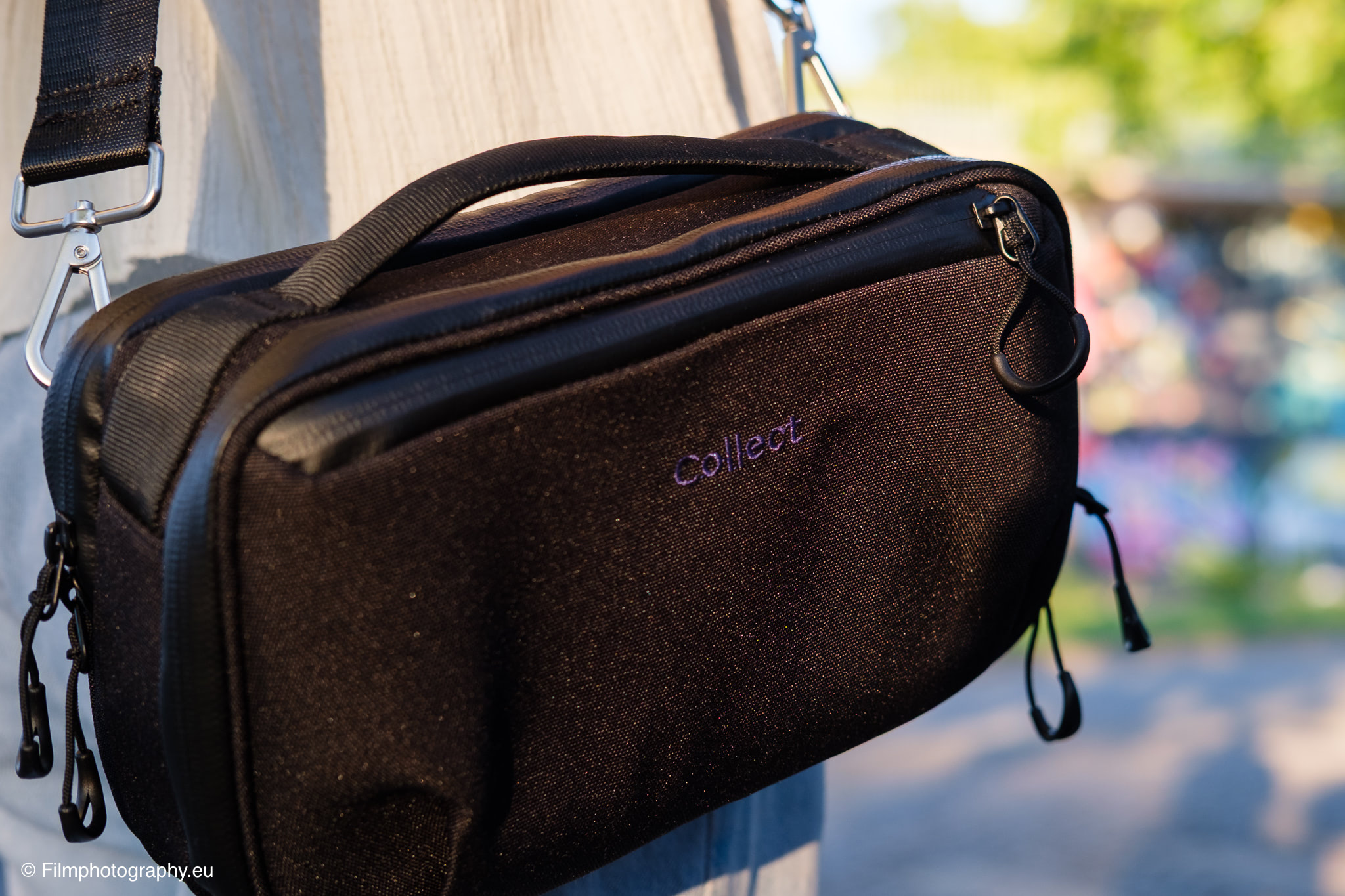 collect-paris-utility-sling-bag-review-photographer-3